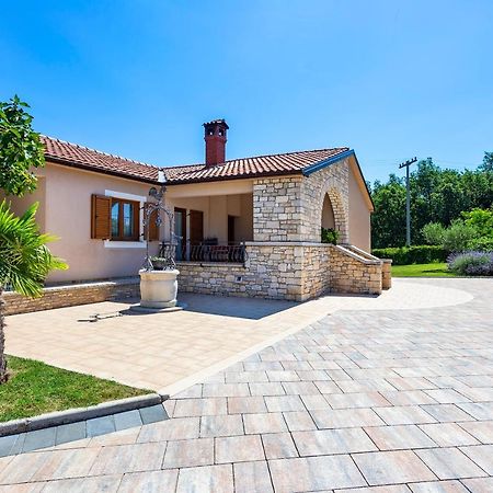 Villa Krizanci Žminj Exterior foto